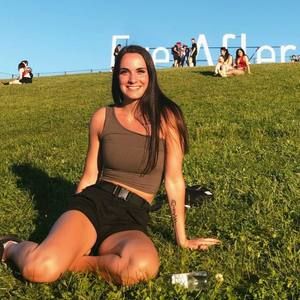 Meet your Posher, Gabrielle